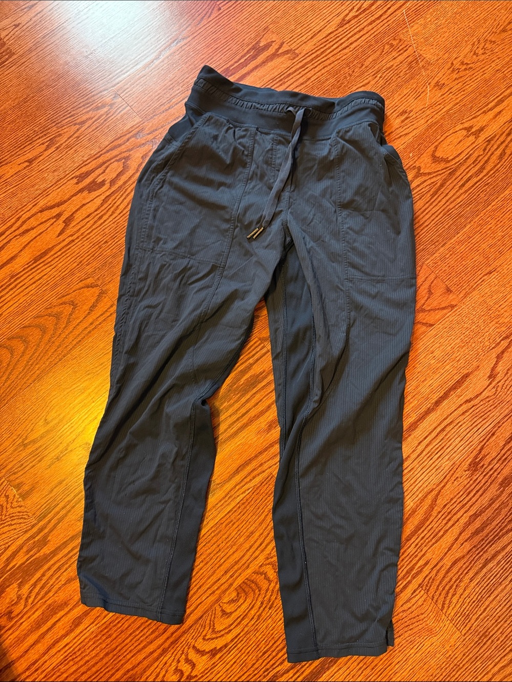 Women’s Lulu navy studio pants